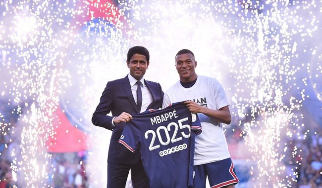 Mbappe từ ‘cậu bé vàng’ thành ông vua nước Pháp - Bóng Đá