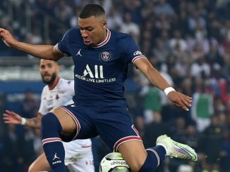 Sau 40 năm, Ligue 1 mới có một cầu thủ như Mbappe - Bóng Đá