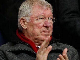 Sir Alex Ferguson từng phớt lờ lời khuyên chuyển nhượng mang về 4 cúp EPL trong 5 năm - Bóng Đá