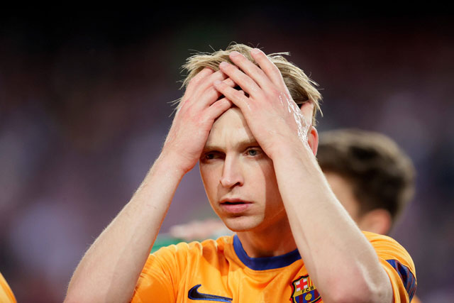 Barcelona ‘open to two Frenkie de Jong swap deals’ but not with Man Utd - Bóng Đá