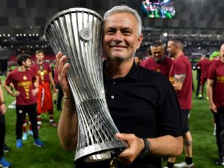 Người thừa M.U hóa đá tảng, xuất sắc giúp Mourinho lập kỷ lục - Bóng Đá