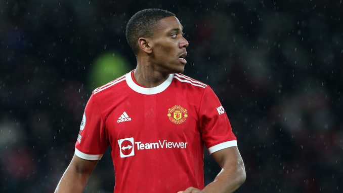 Man Utd trả giá khi không nghe theo Neville vụ Martial - Bóng Đá