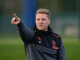 Eddie Howe takes charge of his first training session at Newcastle after arriving at 7am - Bóng Đá