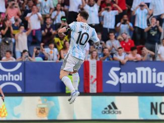 Messi ghi 5 bàn, Ronaldo lập cú đúp nhưng hỏng ăn ở khoảng cách 5m - Bóng Đá