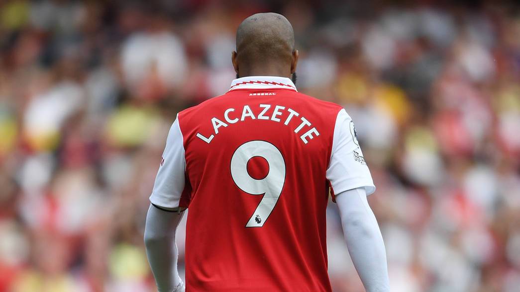 Official Lacazette - Bóng Đá