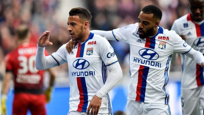 Alexandre Lacazette pushing Lyon to re-sign Corentin Tolisso amid Arsenal and Manchester United links - Bóng Đá