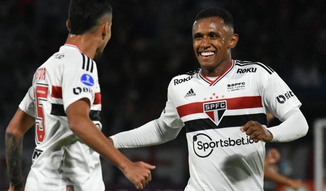 Marquinhos joins Arsenal from Sao Paulo - Bóng Đá