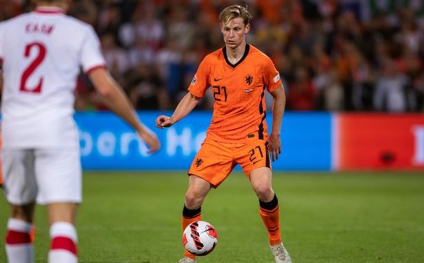 Frenkie de Jong 'empties out' Barcelona locker with Man Utd transfer inevitable - Bóng Đá