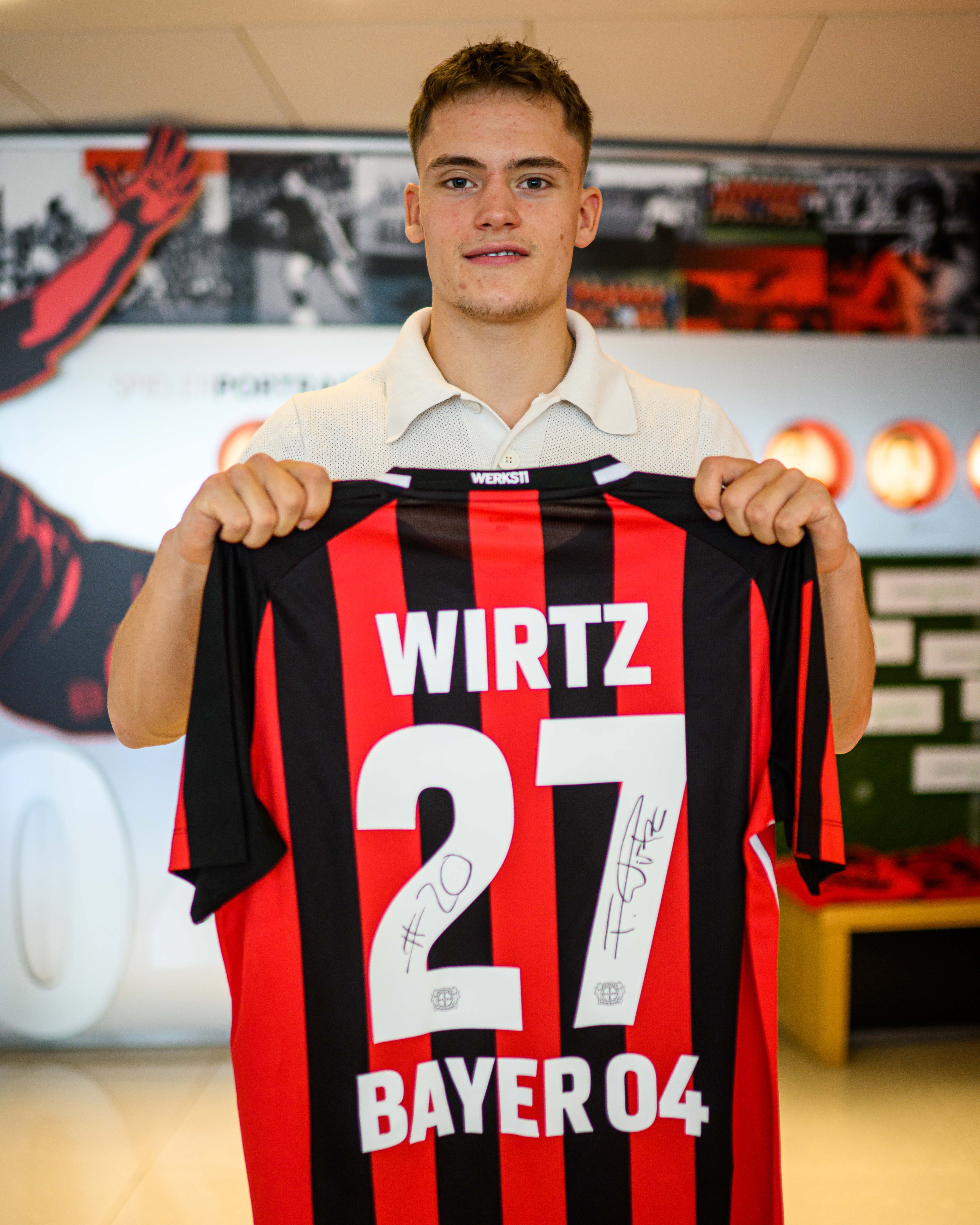 Official. Bayer Leverkusen top talent Florian Wirtz has just signed a new contract until June 2027 - Bóng Đá