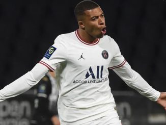 Mbappe feels 'romantic' about club after signing contract extension - Bóng Đá