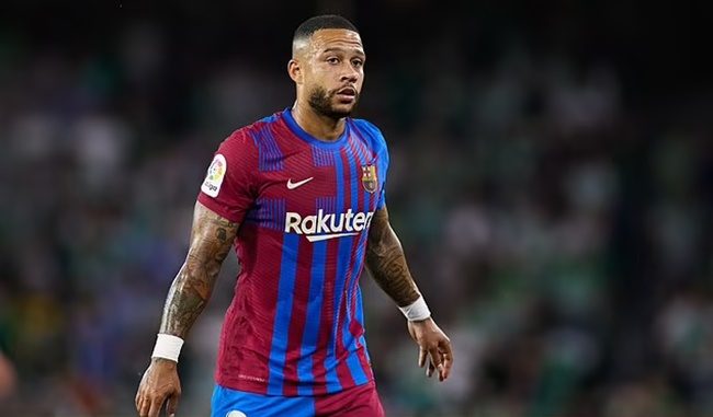 Memphis Depay 'has been told he's NO longer part of Xavi's plans - Bóng Đá